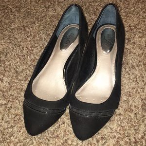 Black flats w/ short heel